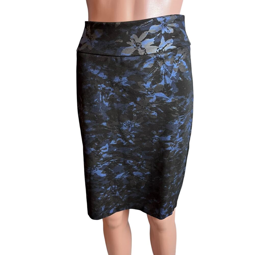 Carmen by Carmen Marc Valvo Floral Pencil Skirt Medium Career Date Night Mobwife